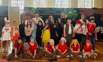 Przedstawienie teatralne „Królewna Śnieżka i siedmiu krasnoludków”