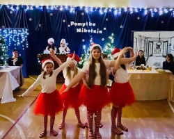 PRZEDSTAWIENIE ŚWIĄTECZNE  (17)