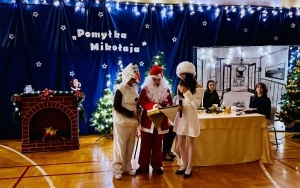 PRZEDSTAWIENIE ŚWIĄTECZNE  (9)