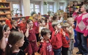 PASOWANIE NA CZYTELNIKA  (8)