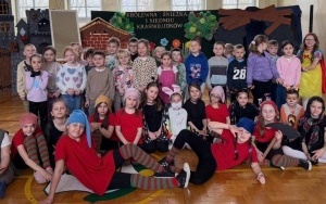 PRZEDSTAWIENIE "KRÓLEWNA ŚNIEŻKA I SIEDMIU KRASNOLUDKÓW" (8)