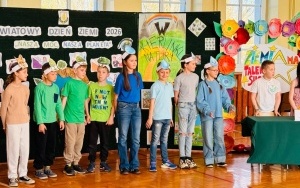 MŁODZI ARTYŚCI DLA NASZEJ PLANETY (4)