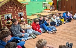 USŁYSZEĆ WIĘCEJ NIŻ DŹWIĘKI... (15)